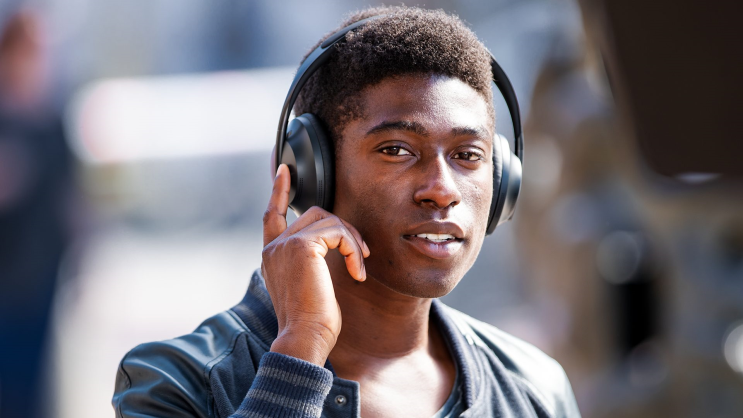Bose מכריזה על אוזניות ה-Noise Cancelling Headphones 700